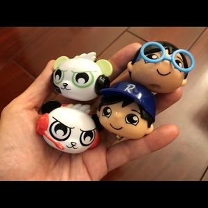 Lot of 4 Cute Decorating Pencil Toppers for your Little Ones
